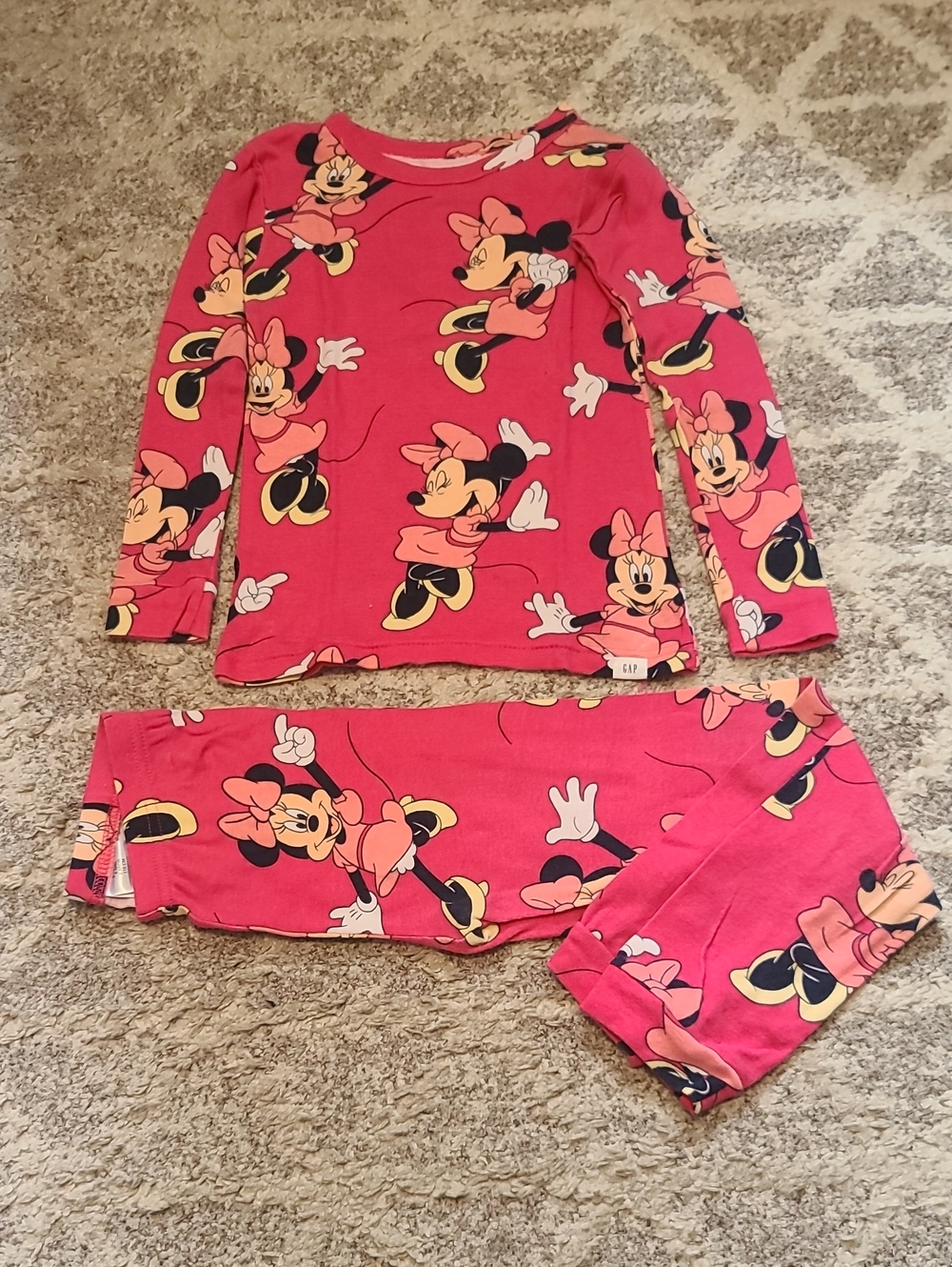 4 for $28 - baby GAP Disney Girls 6 Pink Minnie Mouse Pajama Set - 1 pair